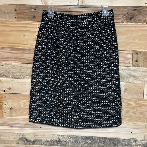 J. Crew size 2 Black and Cream Midi Pencil Skirt with Front Slit - Picture 5 of 8